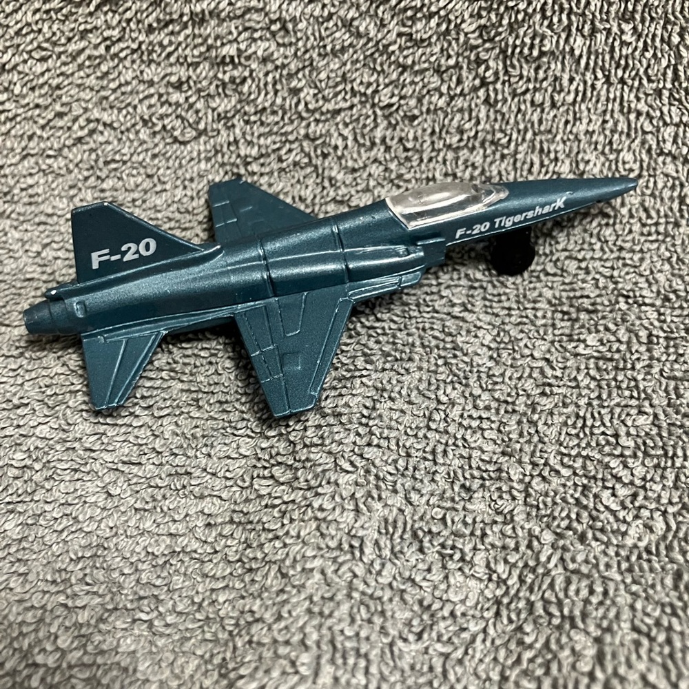 vintage die-cast metal Super Dynaflite "F20 Tiger Shark"  by Zymex/Z Toys Zee